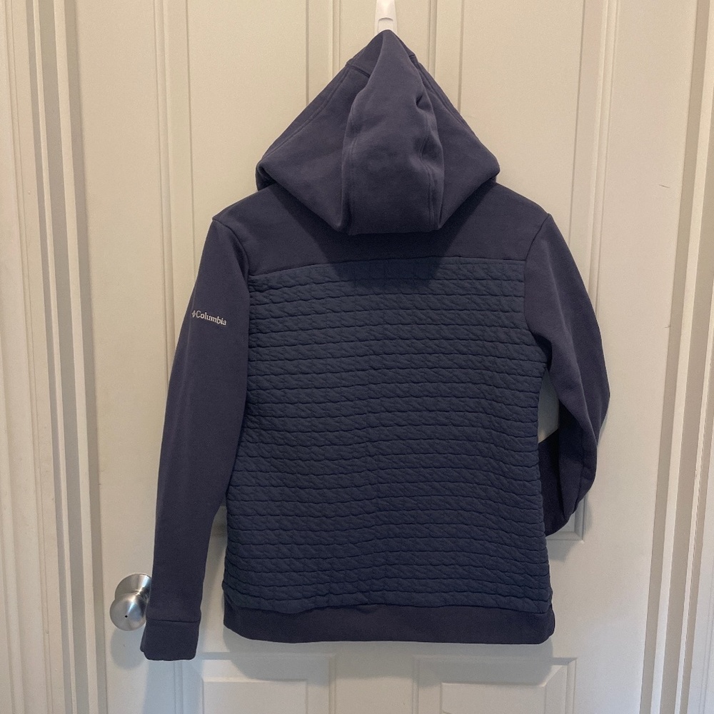 Women’s 1/4 zip hooded Columbia sweatshirt